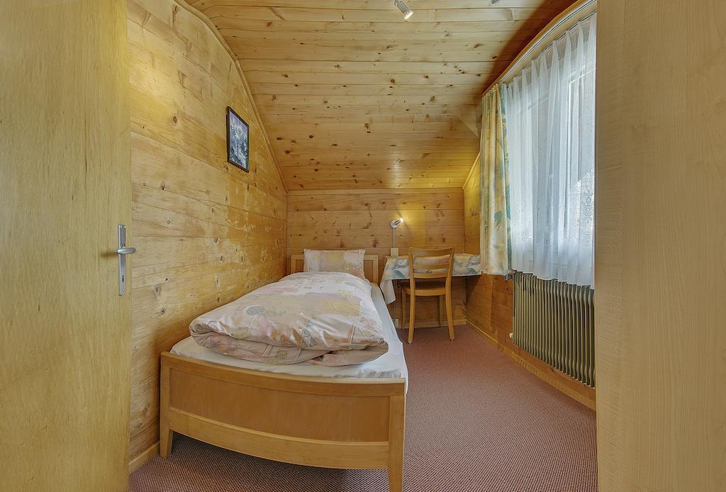 Anemone Apartment Saas-Fee Ruang foto