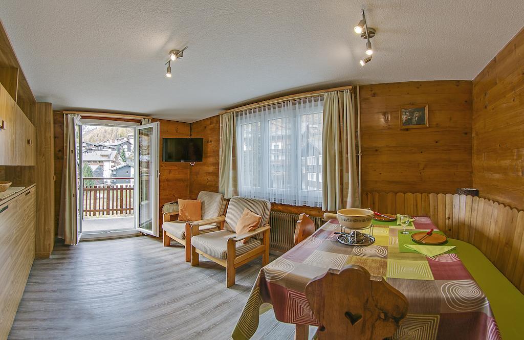 Anemone Apartment Saas-Fee Ruang foto